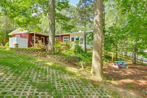 Walk to Beach Long Island Wine Country Home! in Cutchogue Walk to Beach Long Island Wine Country Home! in Cutchogue