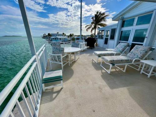 Rise & Shine in Cudjoe Key (FL) Rise & Shine in Cudjoe Key (FL)