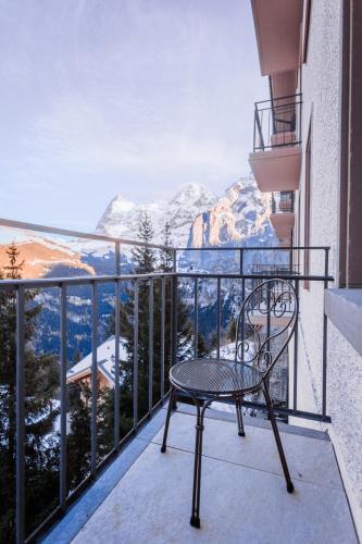شرفة/ تراس, Hotel Mürren Palace (Hotel Murren Palace) in Murren City Center شرفة/ تراس, Hotel Mürren Palace (Hotel Murren Palace) in Murren City Center