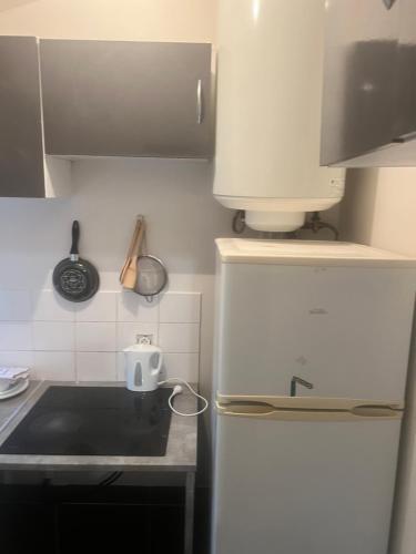 Kitchen, NEW 2 bedroom House 15mins from Paris by Train in Sarcelles Kitchen, NEW 2 bedroom House 15mins from Paris by Train in Sarcelles