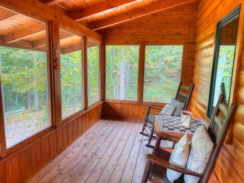 Ferngully Creek Cabins in Millersburg (OH) Ferngully Creek Cabins in Millersburg (OH)