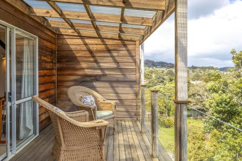 Balcony/terrace, Seahorse Cottage - Stay Waiheke in Waiheke Island Balcony/terrace, Seahorse Cottage - Stay Waiheke in Waiheke Island