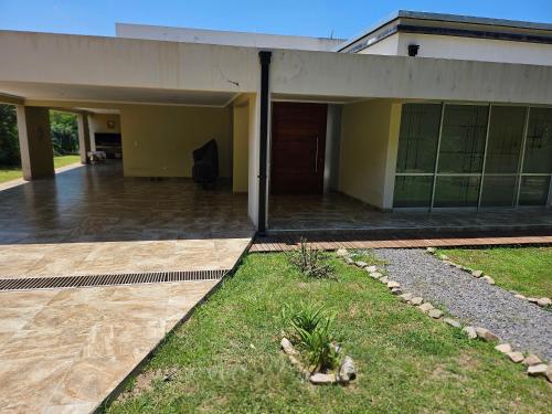 Los robles de pantano in บาเกโรส Los robles de pantano in บาเกโรส