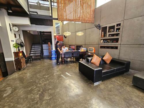 ザ アルバム ロフト @ ナライ ロード4