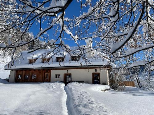 A szálláshely kívülről, Klösterle Haus Resi (Klosterle Haus Resi) in Arriach A szálláshely kívülről, Klösterle Haus Resi (Klosterle Haus Resi) in Arriach