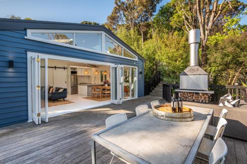 Balcony/terrace, Skyview Onetangi - Stay Waiheke in Waiheke Island Balcony/terrace, Skyview Onetangi - Stay Waiheke in Waiheke Island