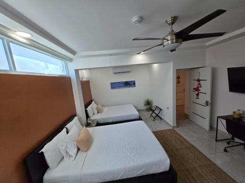 Elegant and central studio with desk in Gobernador Piñero Elegant and central studio with desk in Gobernador Piñero