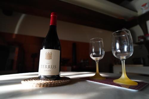 Casa da Eva at Terrus Winery in Mesáo Frio Casa da Eva at Terrus Winery in Mesáo Frio