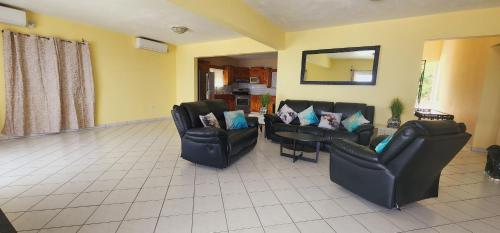 Gorgeous Oceanview Peaceful Villa in Point Blanche Gorgeous Oceanview Peaceful Villa in Point Blanche