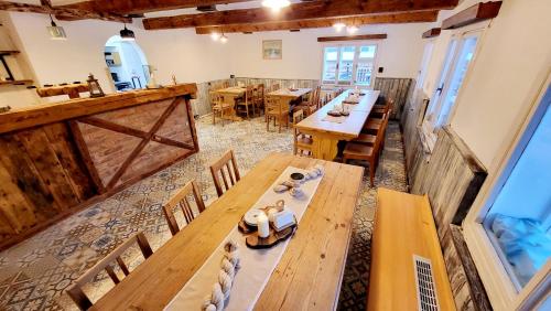 حانة/استراحة, Penzion Na Staré cestě (Penzion Na Stare ceste) in Destne V Orlickych Horach حانة/استراحة, Penzion Na Staré cestě (Penzion Na Stare ceste) in Destne V Orlickych Horach