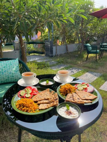 Makanan dan Minuman, The VIA VARANASI Resort in Ramnagar Makanan dan Minuman, The VIA VARANASI Resort in Ramnagar