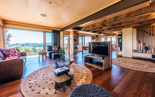 Belle Cove Villa, Spectacular Sea Views - Be My Guest in Waiheke Island Belle Cove Villa, Spectacular Sea Views - Be My Guest in Waiheke Island