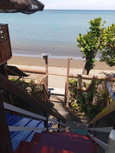 Mayets Seaside Treehouse in San Agustin Mayets Seaside Treehouse in San Agustin