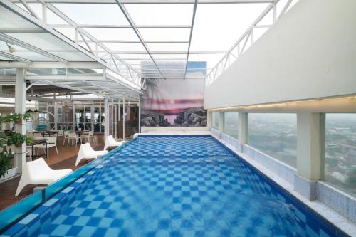 Swimming pool, Grand Tebu Hotel in Riau Swimming pool, Grand Tebu Hotel in Riau