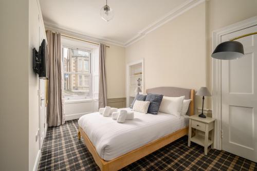 Bed, Adam Drysdale House in Merchiston Bed, Adam Drysdale House in Merchiston