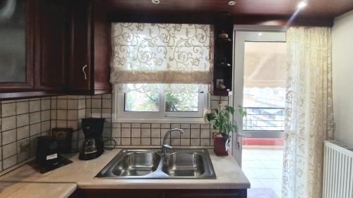 주방, Sunshine Retreat Apartment in 카디차 주방, Sunshine Retreat Apartment in 카디차