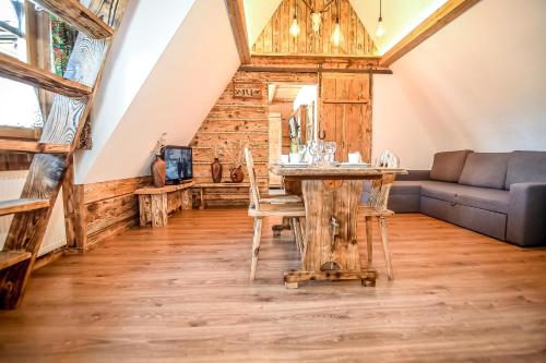 Konyha, Zajazd Teremulka in Poronin Konyha, Zajazd Teremulka in Poronin