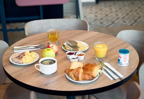 Comida y bebida, B&B HOTEL Paris Créteil (B&B HOTEL Paris Creteil) in Creteil Comida y bebida, B&B HOTEL Paris Créteil (B&B HOTEL Paris Creteil) in Creteil
