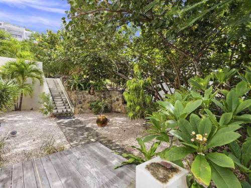 This place was great to accommodate everyone in Indigo Bay This place was great to accommodate everyone in Indigo Bay