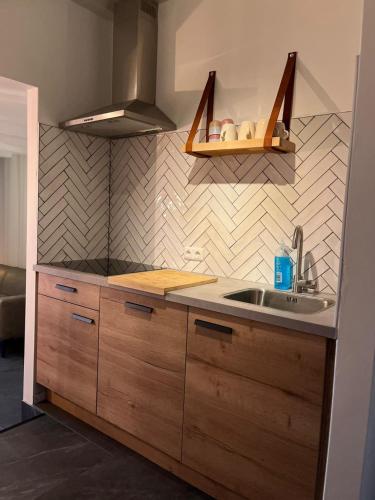Gezellig authentiek 4 persoons huis vlakbij Valkenburg in Eys Gezellig authentiek 4 persoons huis vlakbij Valkenburg in Eys