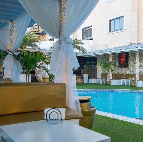 スイミングプール, ラマダ サント ドミンゴ プリンセス ホテル (Ramada Santo Domingo Princess Hotel) in サント ドミンゴ スイミングプール, ラマダ サント ドミンゴ プリンセス ホテル (Ramada Santo Domingo Princess Hotel) in サント ドミンゴ