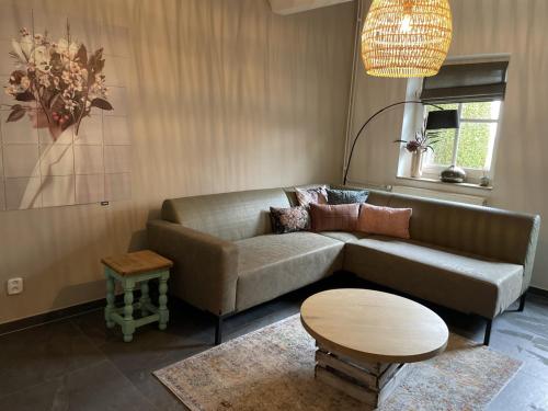 Authentieke 4 persoons cottage vlakbij Valkenburg in Eys Authentieke 4 persoons cottage vlakbij Valkenburg in Eys