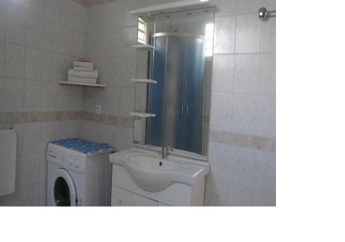 Salle de bain, La Pinaudienne in Bas Vent Salle de bain, La Pinaudienne in Bas Vent