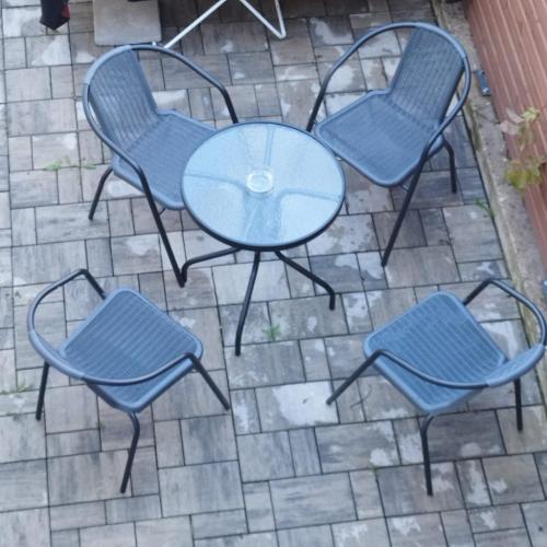 Angel in คราโลโว โปเล Angel in คราโลโว โปเล