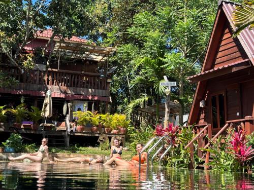 Mondulkiri Pizza Bungalows in Sen Monorom Mondulkiri Pizza Bungalows in Sen Monorom