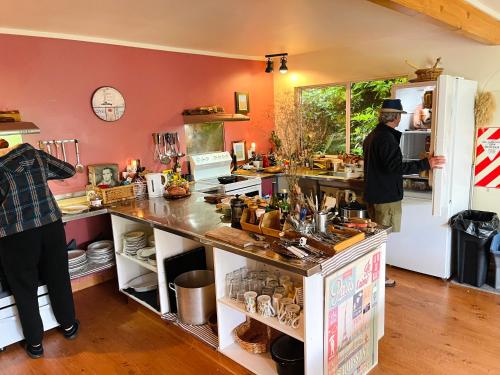 Howard's Mountain Lodge in อุทยานแห่งชาติทองการิโร Howard's Mountain Lodge in อุทยานแห่งชาติทองการิโร