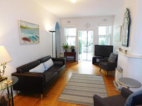 65m² 1 spavaća soba, 1 privatna kupaonica Apartman u Double Bay
(Garden Apartment in the heart of Double Bay) in Double Bay 65m² 1 spavaća soba, 1 privatna kupaonica Apartman u Double Bay
(Garden Apartment in the heart of Double Bay) in Double Bay