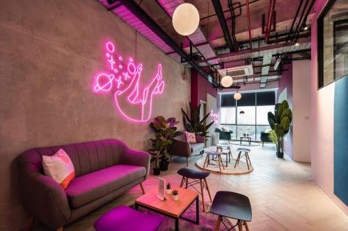 Bar/lounge, Cove Hillcrest in Tangerang Bar/lounge, Cove Hillcrest in Tangerang