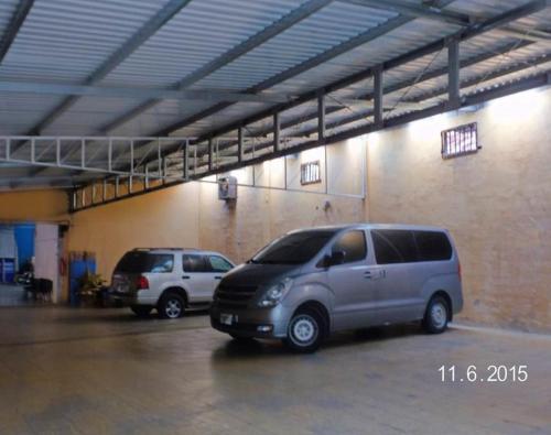 This photo about UW Oasis Hotel shared on HyHotel.com