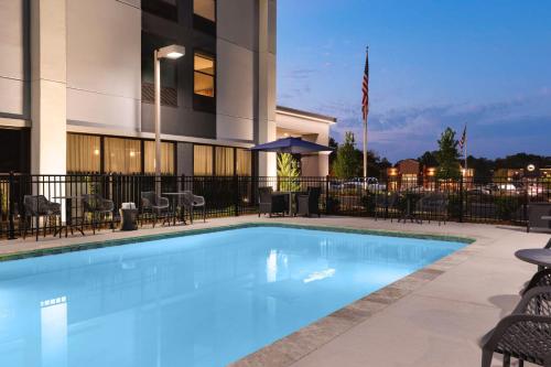 Pemandangan, Hampton Inn Starkville in Starkville (MS) Pemandangan, Hampton Inn Starkville in Starkville (MS)