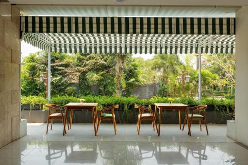 מסעדה, The Alana Yogyakarta Hotel & Convention Center in יוגיאקרטה מסעדה, The Alana Yogyakarta Hotel & Convention Center in יוגיאקרטה