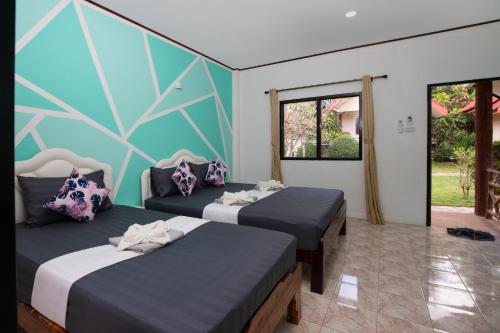Family Bungalow with Balcony image 6