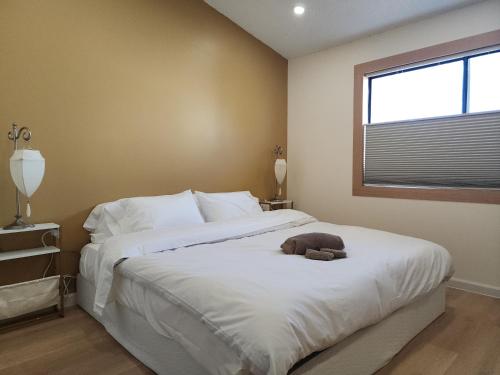 Spacious New 3 bedrooms unit in Antioch Spacious New 3 bedrooms unit in Antioch