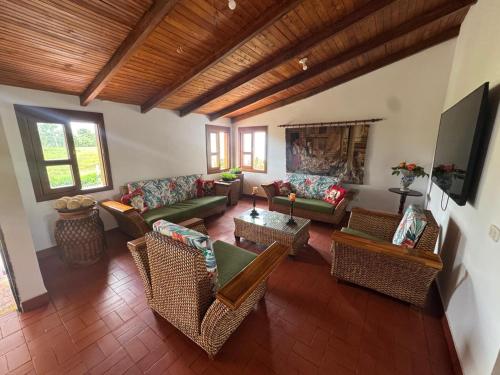 Shared lounge/TV area, Eje cafetero Cacique Amarillo Finca in La Frontera Shared lounge/TV area, Eje cafetero Cacique Amarillo Finca in La Frontera
