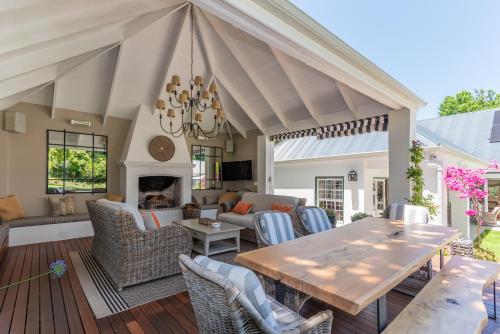 HOHENORT VILLA - exclusive near สวนพฤกศาสตร์แห่งชาติคีร์สเตนบอสช์ HOHENORT VILLA - exclusive near สวนพฤกศาสตร์แห่งชาติคีร์สเตนบอสช์