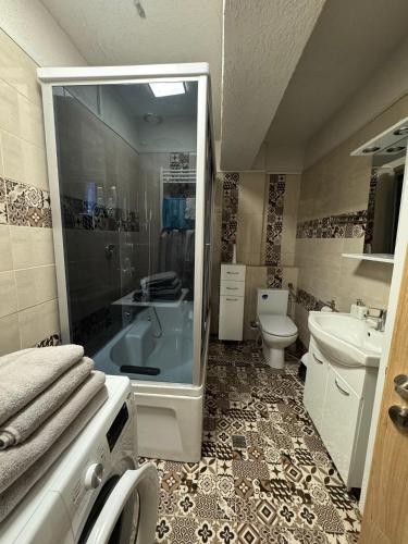 Zuhanyzó, Apartament RYO in Selimbar Zuhanyzó, Apartament RYO in Selimbar