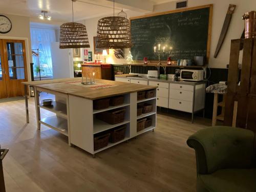 식음료(F&B), Lidhem herrgård. Bed & Breakfast och mindre lägenheter (Lidhem herrgard. Bed & Breakfast och mindre lagenheter) in 비머비 식음료(F&B), Lidhem herrgård. Bed & Breakfast och mindre lägenheter (Lidhem herrgard. Bed & Breakfast och mindre lagenheter) in 비머비