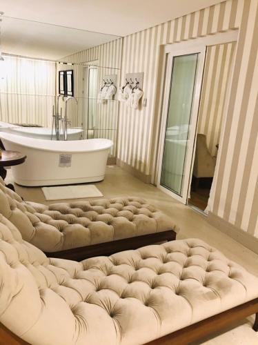 Hot tub, Daara Transamerica Collection Gramado in Gramado Hot tub, Daara Transamerica Collection Gramado in Gramado