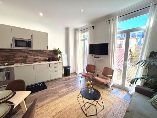 Appartement 2 pièces hyper centre NICE PROCHE PLAGE