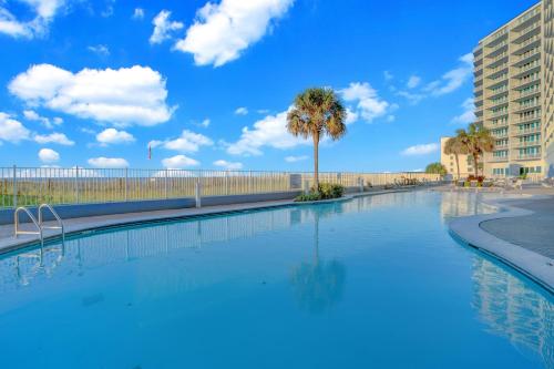 Lighthouse 307 in Gulf Shores (AL) Lighthouse 307 in Gulf Shores (AL)