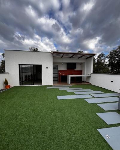 Departamento Ponceano Alto, atrás del supermaxi de la real audiencia (Departamento Ponceano Alto, atras del supermaxi de la real audiencia) in การ์เซเลง Departamento Ponceano Alto, atrás del supermaxi de la real audiencia (Departamento Ponceano Alto, atras del supermaxi de la real audiencia) in การ์เซเลง