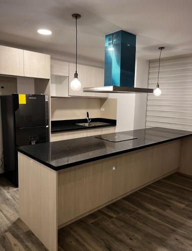 Departamento Ponceano Alto, atrás del supermaxi de la real audiencia (Departamento Ponceano Alto, atras del supermaxi de la real audiencia) in การ์เซเลง Departamento Ponceano Alto, atrás del supermaxi de la real audiencia (Departamento Ponceano Alto, atras del supermaxi de la real audiencia) in การ์เซเลง