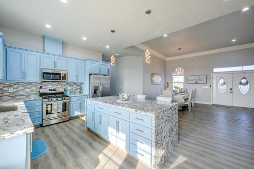 Day Trip to Yosemite Spacious Home with Fireplace in 馬德拉 Day Trip to Yosemite Spacious Home with Fireplace in 馬德拉