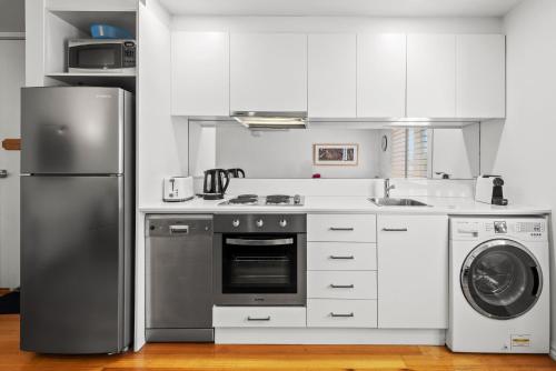 Convenient Apartment in heart of Carlton in Carlton Convenient Apartment in heart of Carlton in Carlton