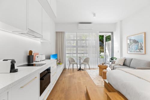 Luxe Central Studio 2 - Close to Randwick in Maroubra Luxe Central Studio 2 - Close to Randwick in Maroubra