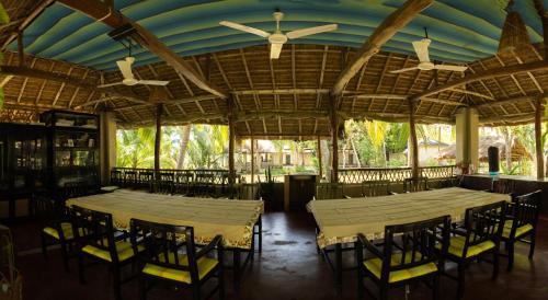 Hetalbon Eco Resort in Gosaba Hetalbon Eco Resort in Gosaba